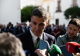 Sánchez a su llegada el lunes al funeral del expresidente de la Junta de Extremadura, Guillermo Fernández Vara.