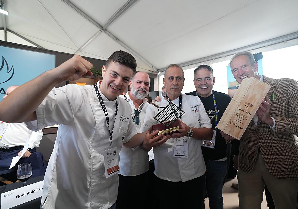 El equipo del Asador Olivi, de Usurbil (Gipuzkoa) ganador del XVI Concurso nacional de Parrilla.