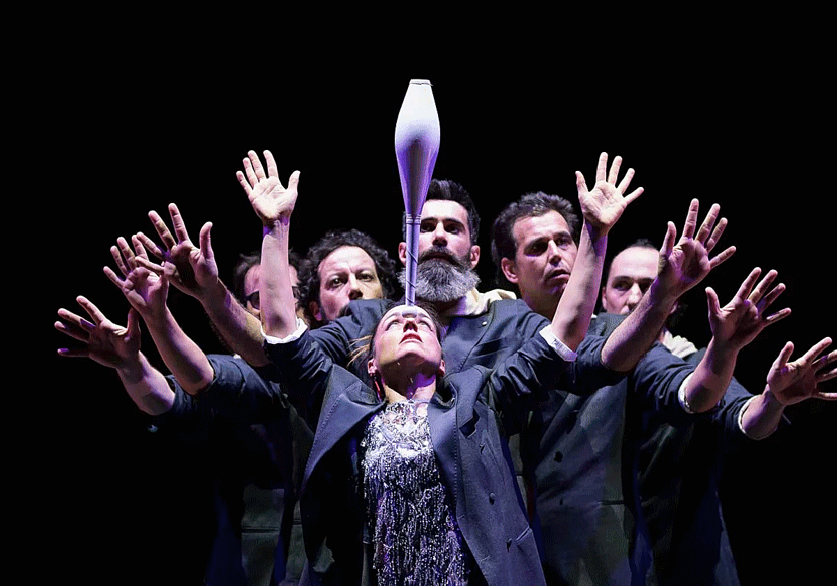 The artists of Pistacatro, the awarded company.