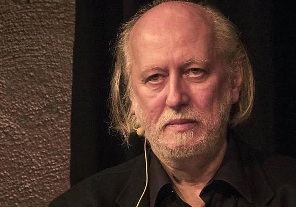 The Hungarian author has been translated into Spanish by Acantilado.