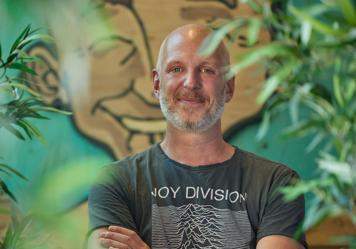 Por qué meditar 10 minutos al día transforma completamente tu bienestar mental