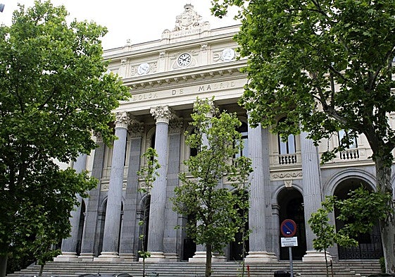Fachada de la Bolsa de Madrid.