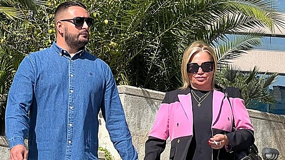 Belén Esteban vuelve a verse las caras con Toño Sanchís