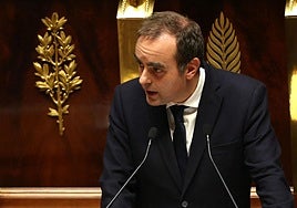 Lecornu, durante su intervención en el Parlamento.