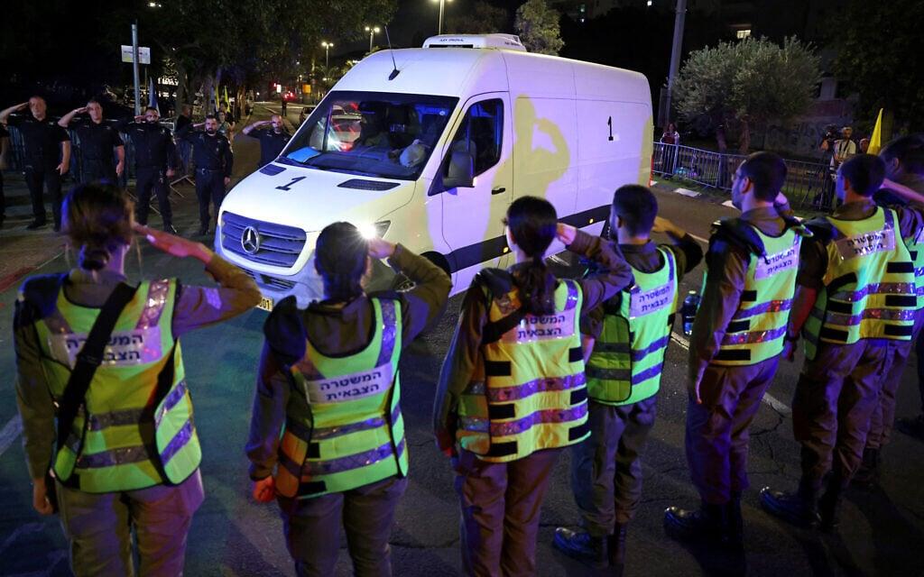 Hamás incluye a un gazatí anónimo entre los cuerpos de los últimos cuatro rehenes devueltos a Israel