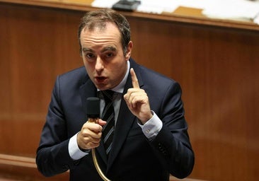 Lecornu se enfrenta a dos mociones de censura sin saber qué harán los socialistas