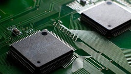 La patronal europea de fabricantes de coches alerta de una posible escasez de chips