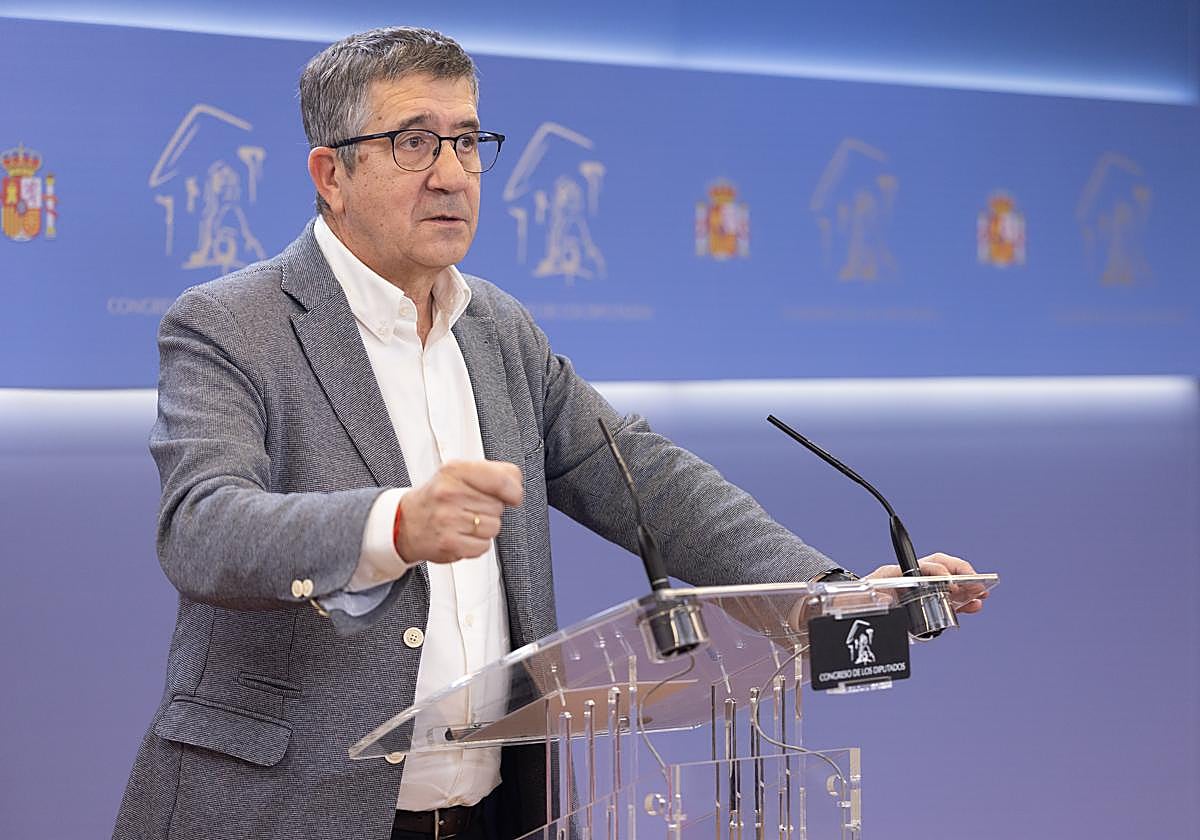 El PSOE carga contra el juez Puente y lo acusa de no respetar la separación de poderes: «Que se presente a las elecciones»