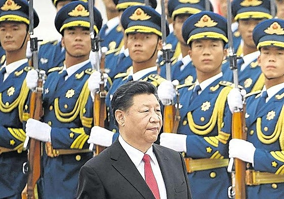 Imagen de archivo de una ceremonia militar presidida por el presidente chino, Xi Jinping.