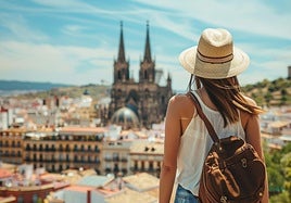 Las aplicaciones imprescindibles para viajar solo (y por qué cada vez más gente lo hace)