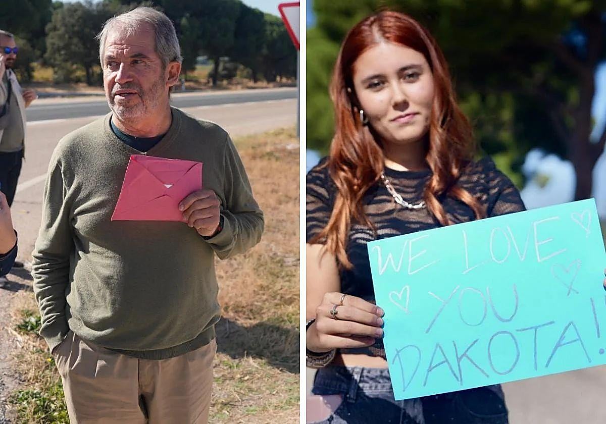 John, vecino de Peñafiel, y la joven Selene posan con la carta para Antonio Banderas y el cartel dedicado a Dakota Johnson.