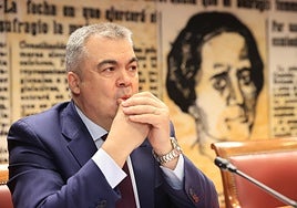 Santos Cerdán, a su llegada para comparecer ante la Comisión de Investigación en el Senado