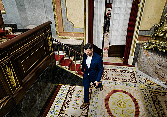 Gabriel Rufián aclara cómo sucedió su baile viral con Ester Expósito