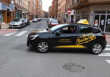 La Eurocámara aprueba que el carné de conducir se pueda sacar desde los 17 años