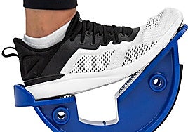 Este estirador de pantorrillas  alivia la fascitis plantar, la tendinitis de Aquiles y las piernas tensas