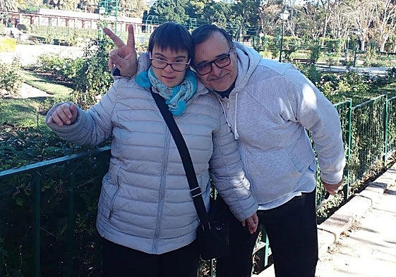 José Javier Vicent Fas con su hija, dos víctimas mortales de la catastrófica dana