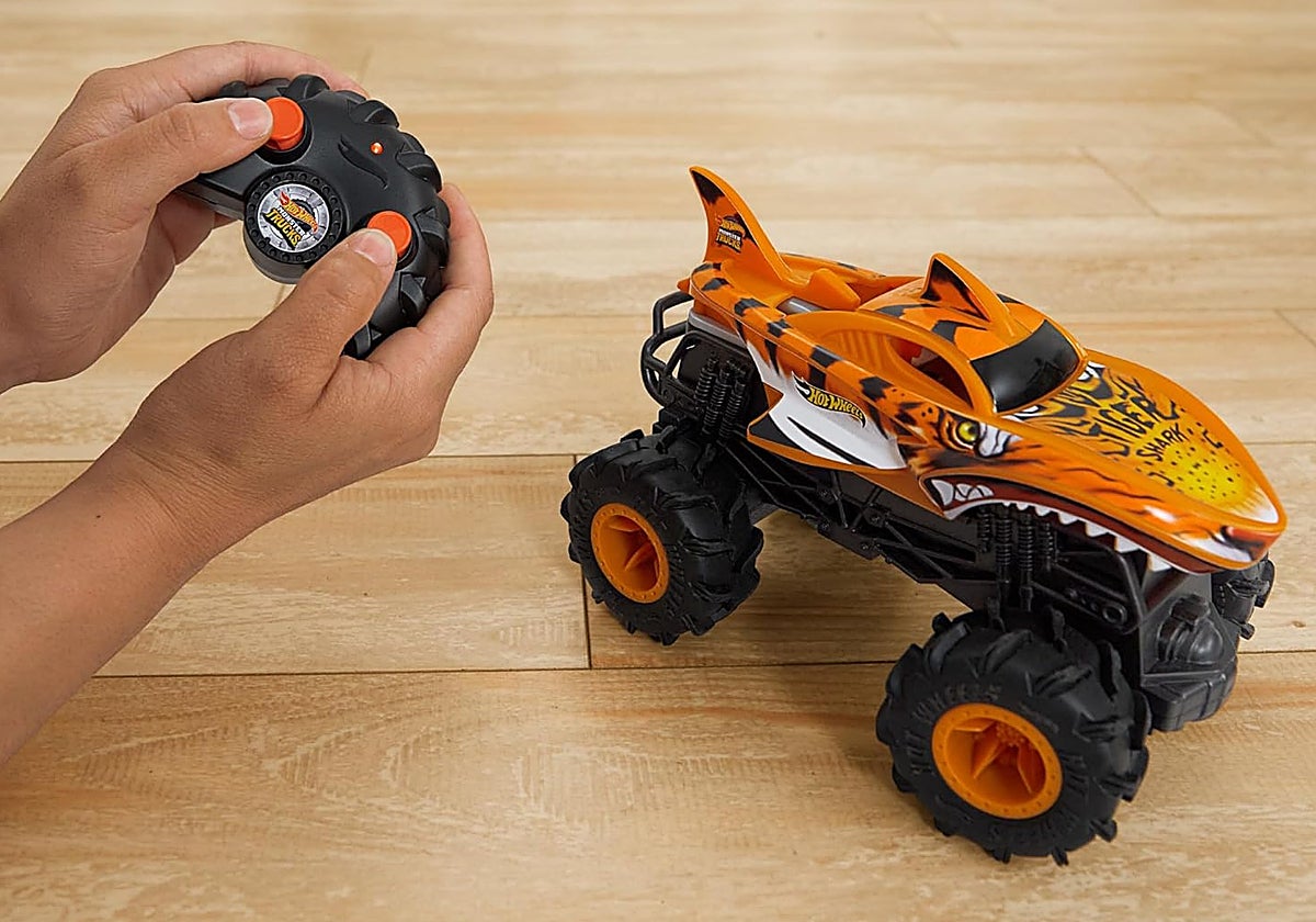 Los mejores coches teledirigidos con gran rendimiento y buen precio