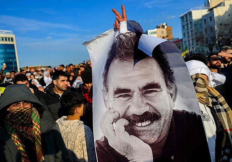 Un retrato del líder del PKK, Abdulá Ocalan.