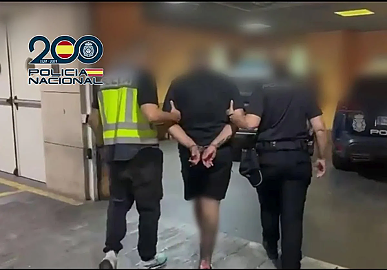 Uno de los hombres detenidos.