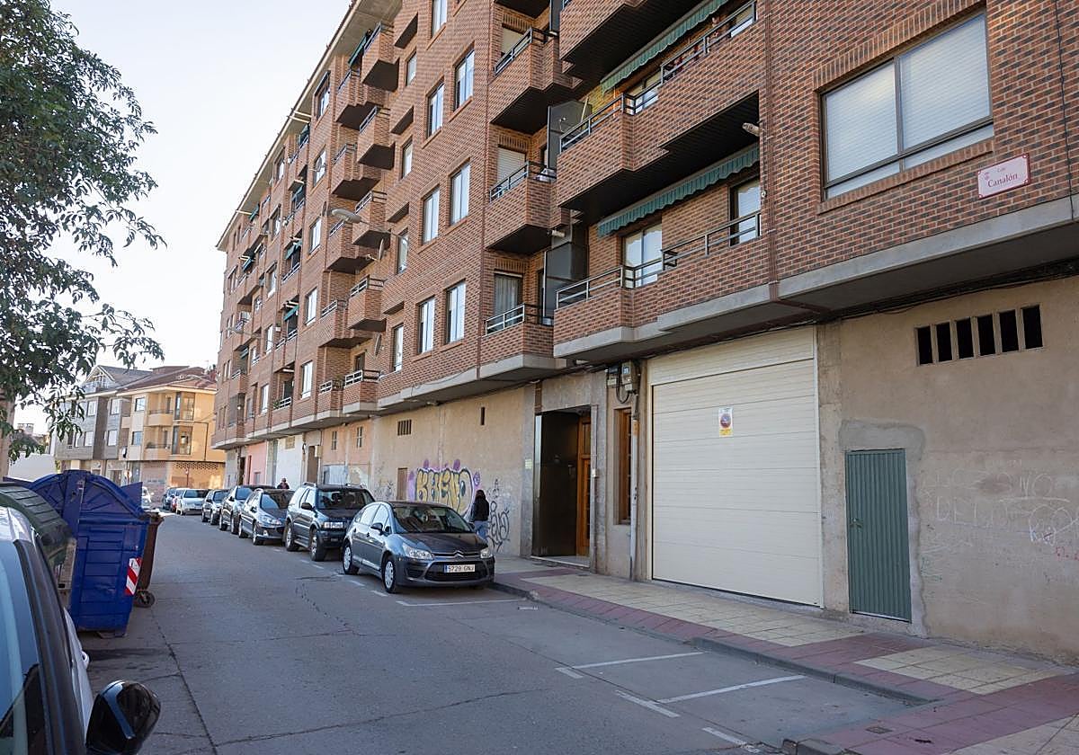 La calle Canalón de Nájera, en la mañana de este lunes.