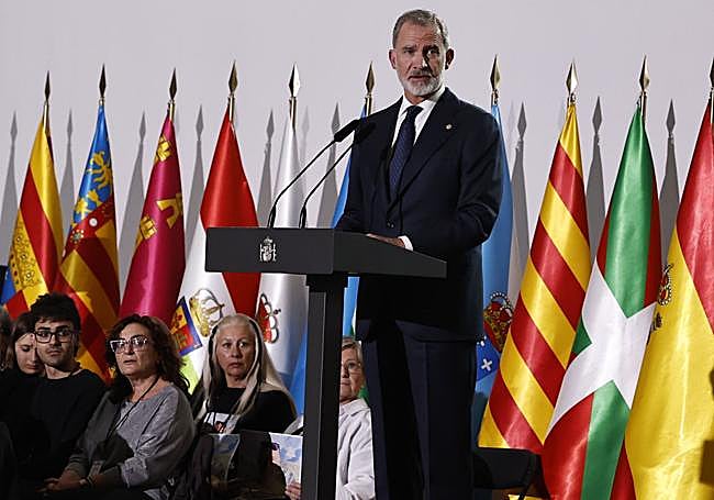 Felipe VI, durante el funeral