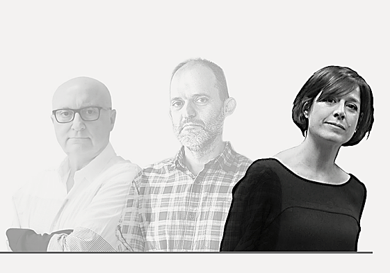 Coches arrasados por el agua de la dana.