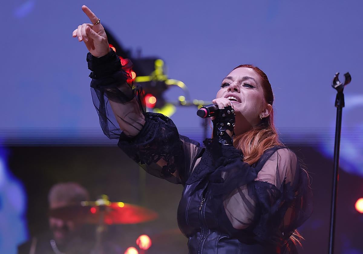 Leire Martínez performs at a concert.