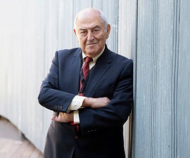 El catedrático José Antonio Marina, reflexionó en profundidad sobre el «sesgo de confirmación por el que todos nos dejamos llevar».