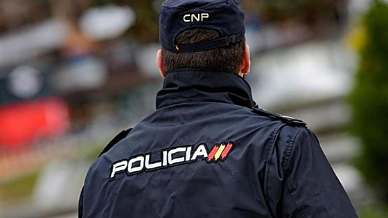 Embestida a un coche, tiroteo y secuestro de su conductor en Madrid