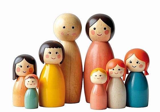 ¿Tengo que dejar herencia a un hijastro? ¿Y pasarle una pensión?