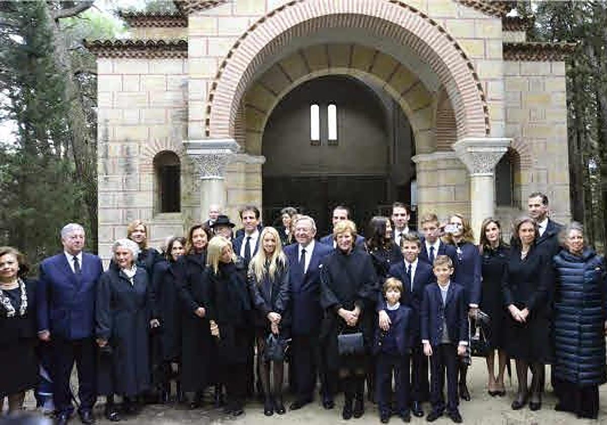 Ceremony at the royal cemetery of the Tatoi Palace.