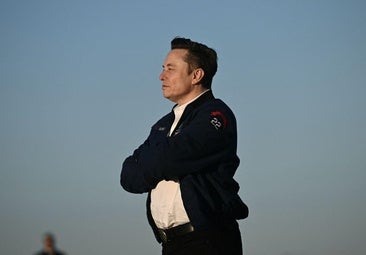 Tesla hissedarları önümüzdeki on yılda Elon Musk'a 878 milyar dolara kadar ödeyecek