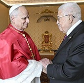 El Papa León XIV y Mahmud Abás durante su encuentro este jueves en el Vaticano.