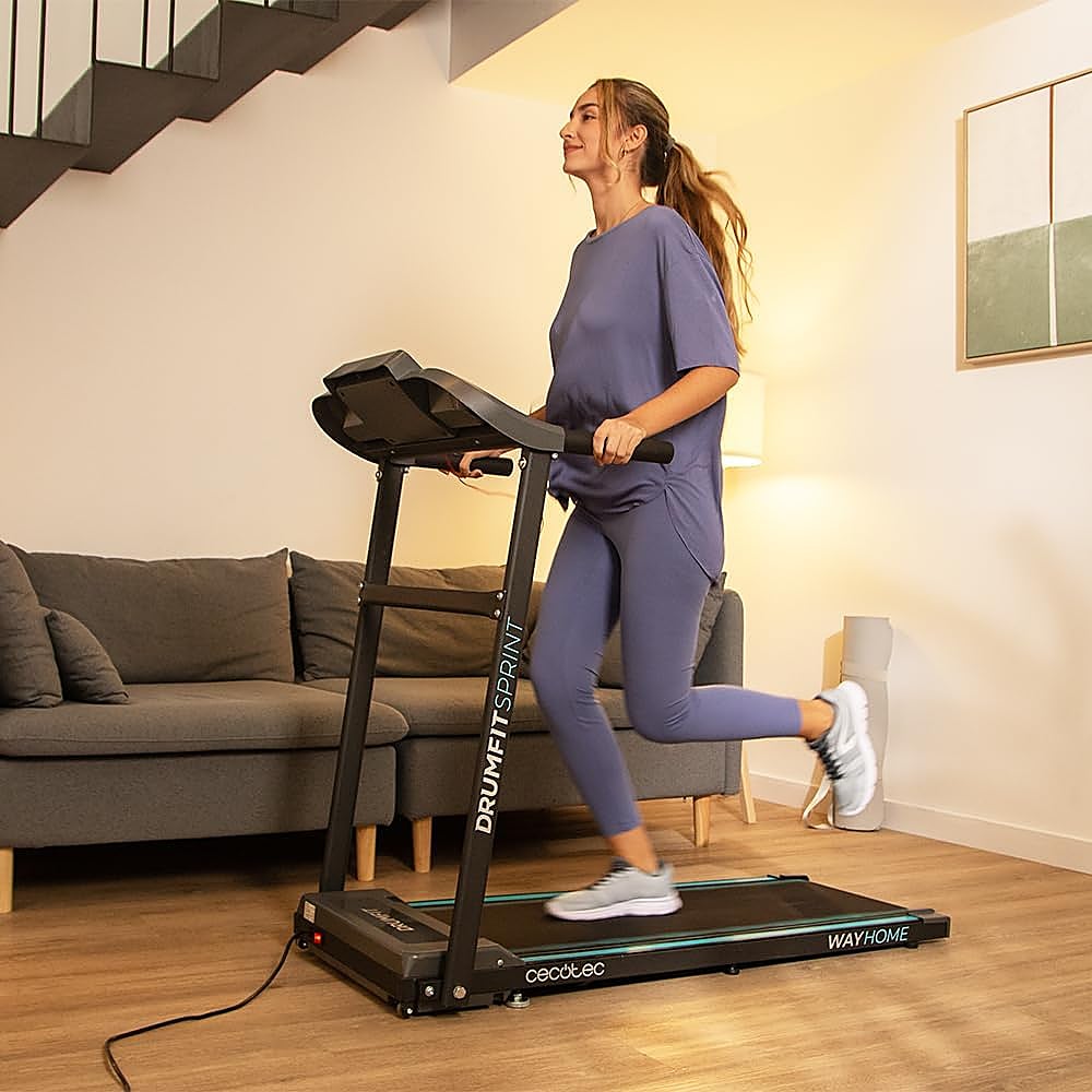 El espacio ya no será excusa: Entrena en casa la cinta plegable DrumFit WayHome 1200 de Cecotec