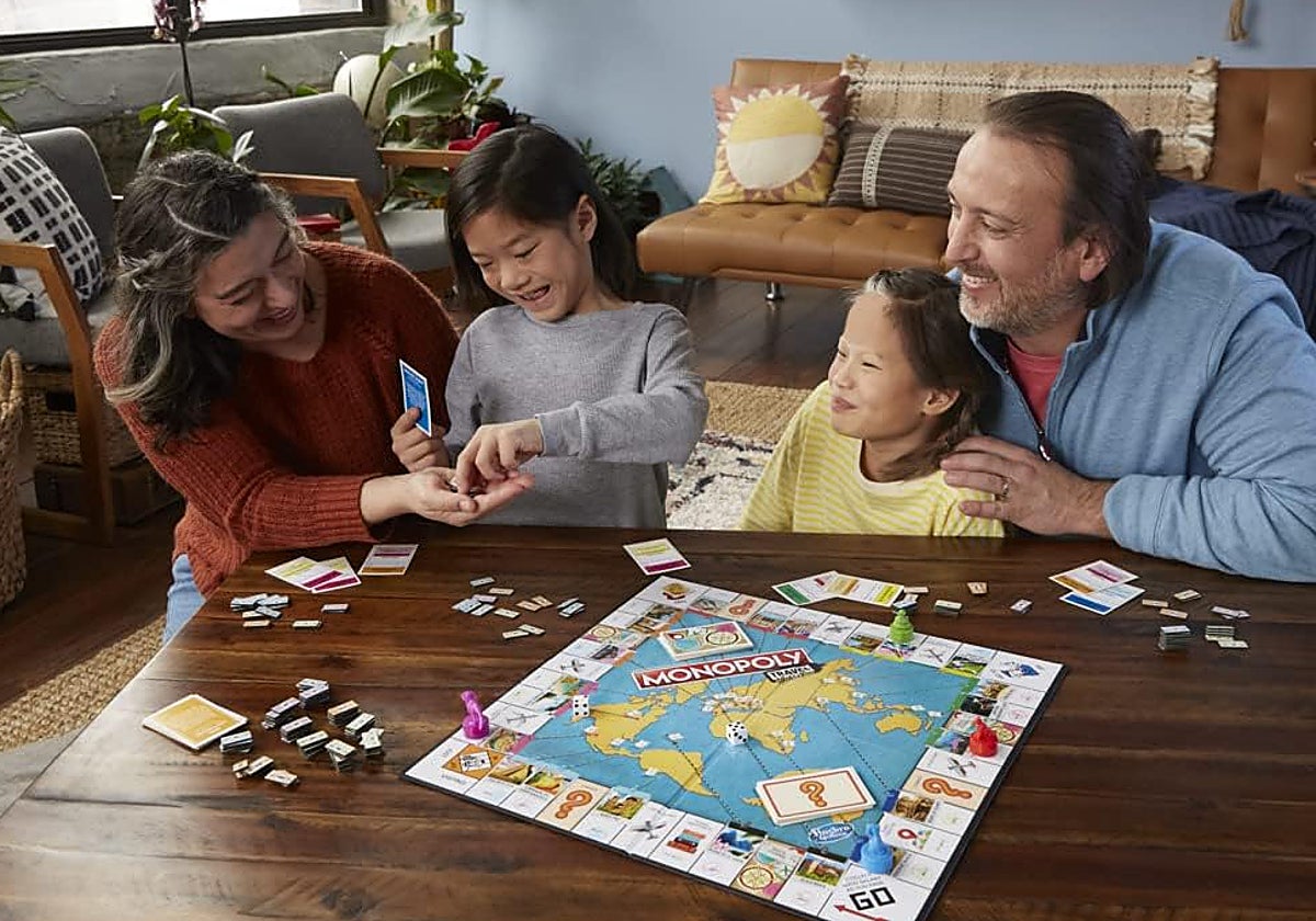 Estos juegos Monopoly para todas las edades prometen largas tardes de entretenimiento