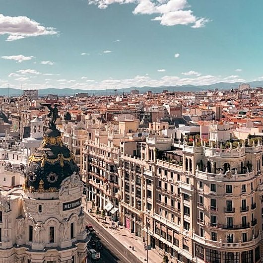 Conciertos, dulces típicos y mucha tradición: todos los planes para el puente de la Virgen de la Almudena en Madrid