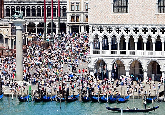 Estos son los destinos turísticos más masificados del mundo... y sus alternativas