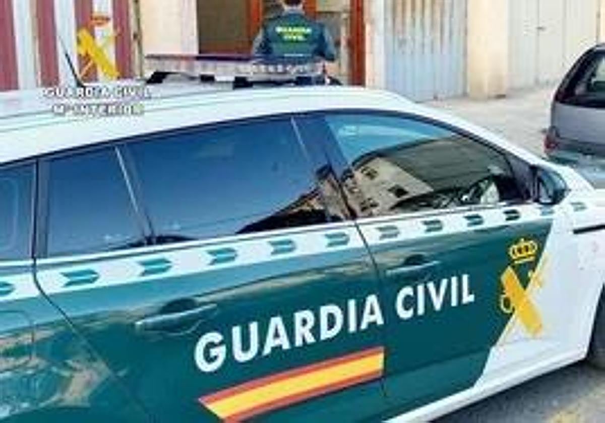 Un coche de la Guardia Civil