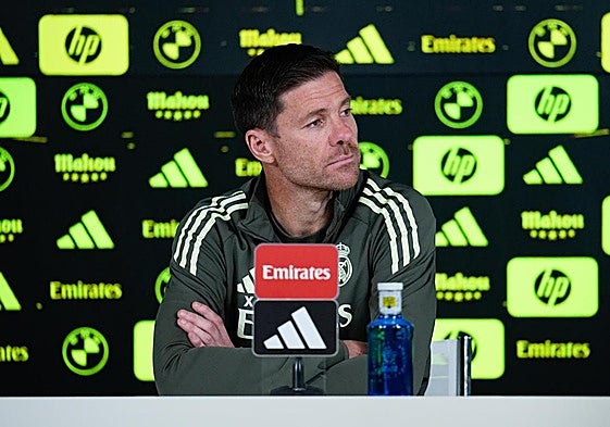 Xabi Alonso, en la rueda de prensa previa al choque liguero del Real Madrid en Vallecas.