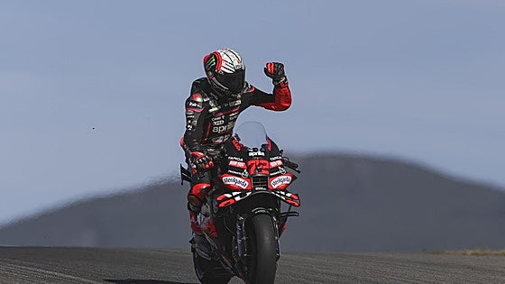 Marco Bezzecchi le gana el duelo a Pedro Acosta por la pole