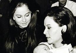 Los motivos por los que Isabel Preysler estuvo dos años sin hablarse con su madre, Betty Arrastia