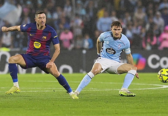 Lewandowski dispara con un 'hat trick' al Barça en Balaídos