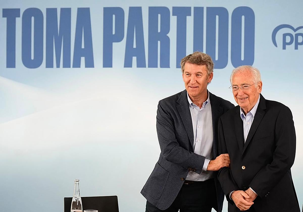 Feijóo, con el presidente de Melilla, Juan José Imbroda.