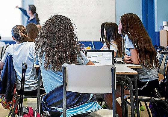 Alumnas en una clase de Secundaria.