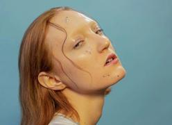 La peligrosa cara B del glass skin