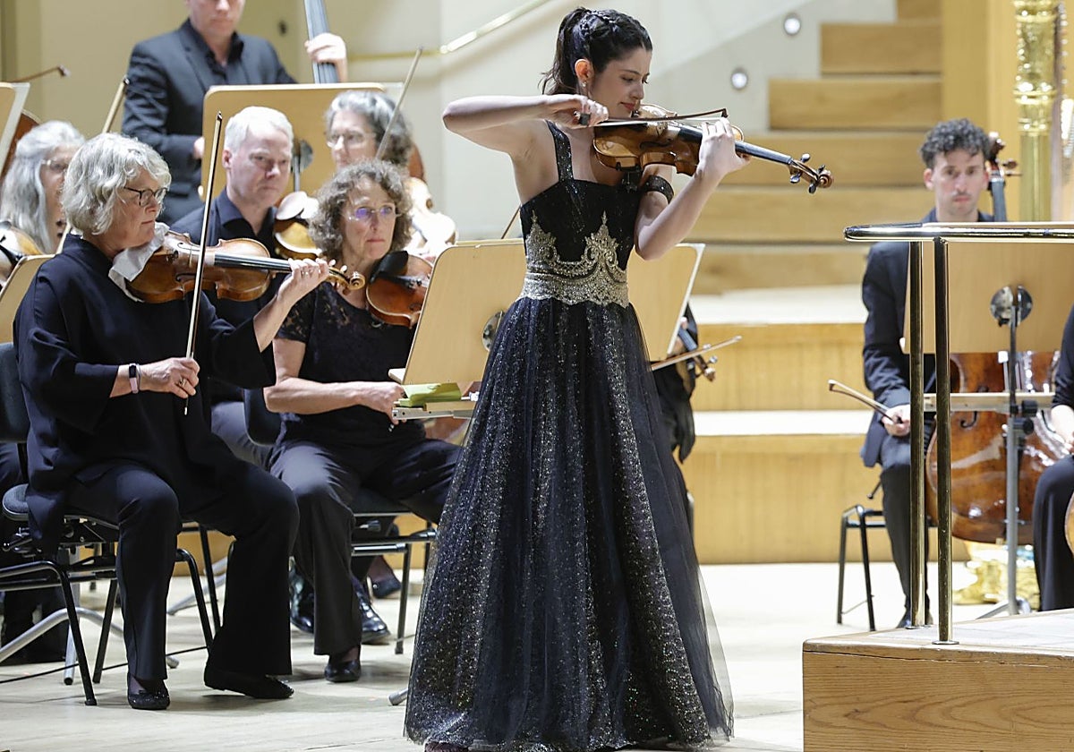 María Dueñas during her performance at the National Auditorium.