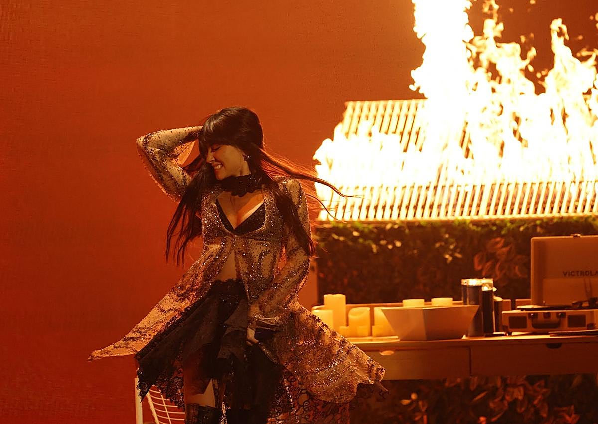 Imagen secundaria 1 - Raphael, Aitana y Alejandro Sanz, durante sus actuaciones.