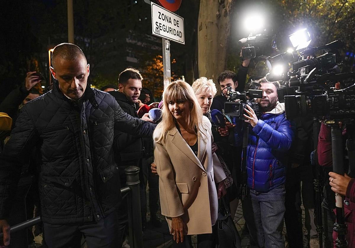 La secretaria general de la Presidencia del Ejecutivo, Judit González, a la salida del Juzgado de Instrucción este domingo