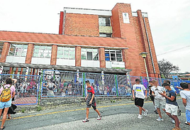 El acoso a la profesora de Vizcaya era un «ritual» desde hace ocho años