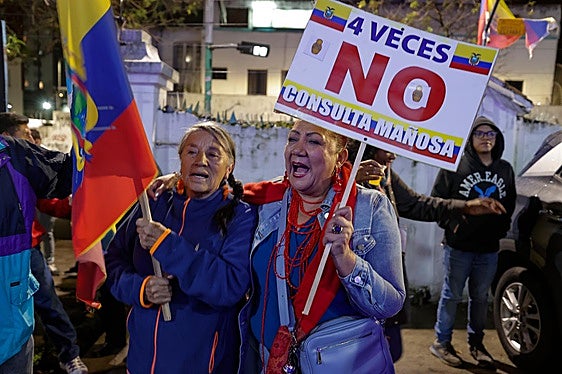 El pueblo ecuatoriano ha votado en contra de las cuatro propuestas del Gobierno de Noboa.